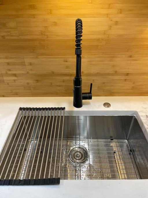 Private-Suite, Kitchen, Laundry, Rainfall Shower, 4Ktv El Centro Dış mekan fotoğraf